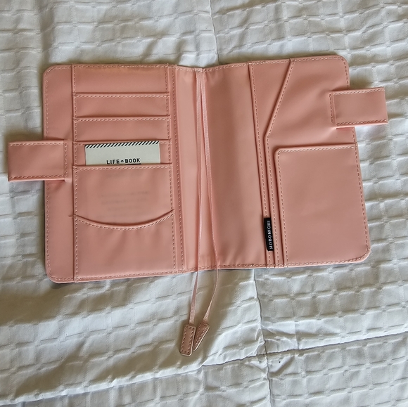 Hobonichi A6 notebook cover in Cactus Flower color - Picture 4 of 4